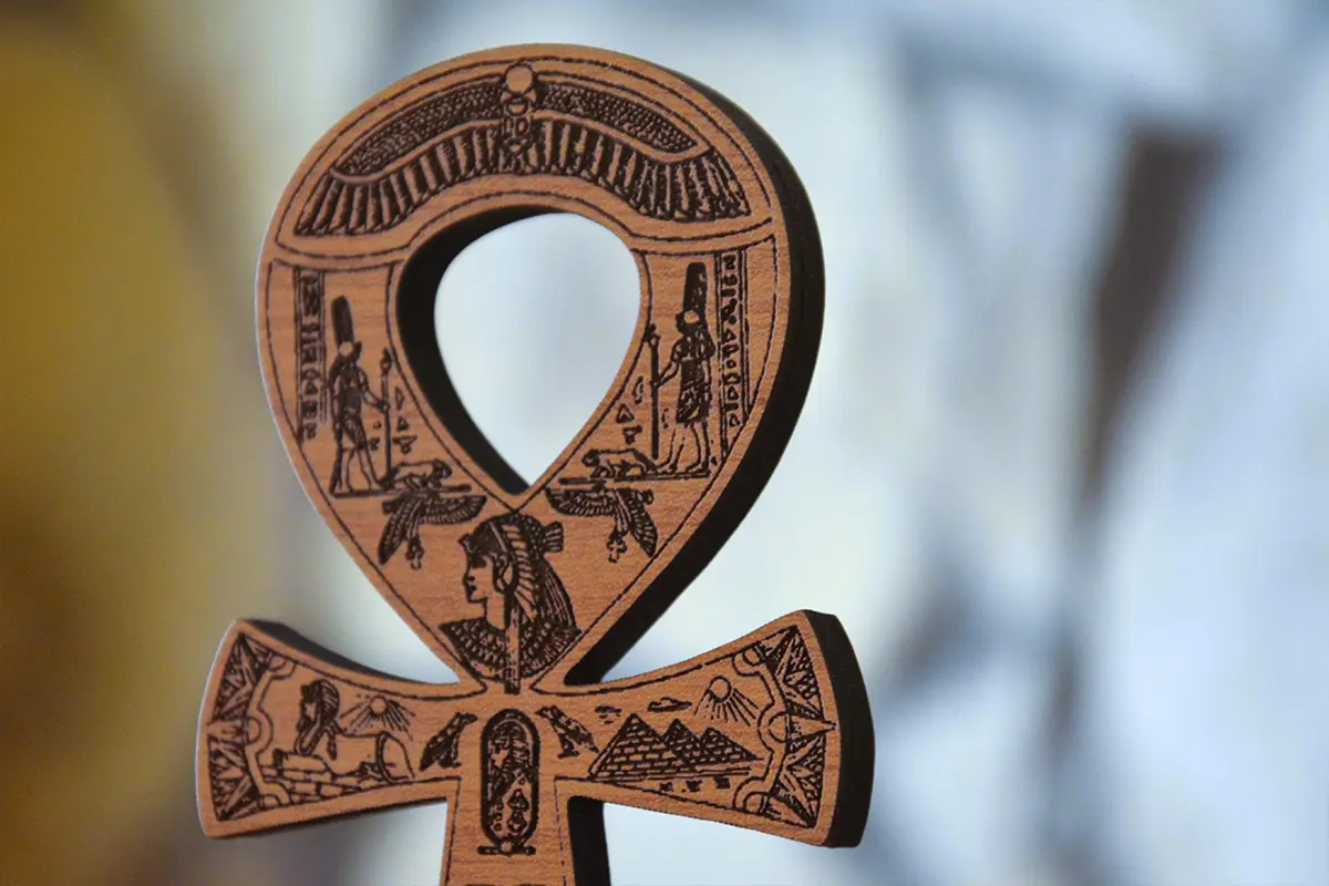 Cruz de Ankh 3