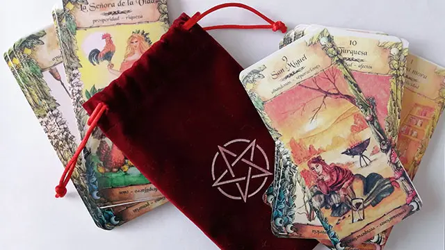 bruja-tarot-de-las-brujas-1-paracelso-chile-formaciones-cursos-y-talleres-chile